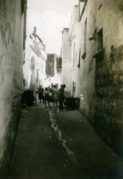 Typical street scene in Spinnazola